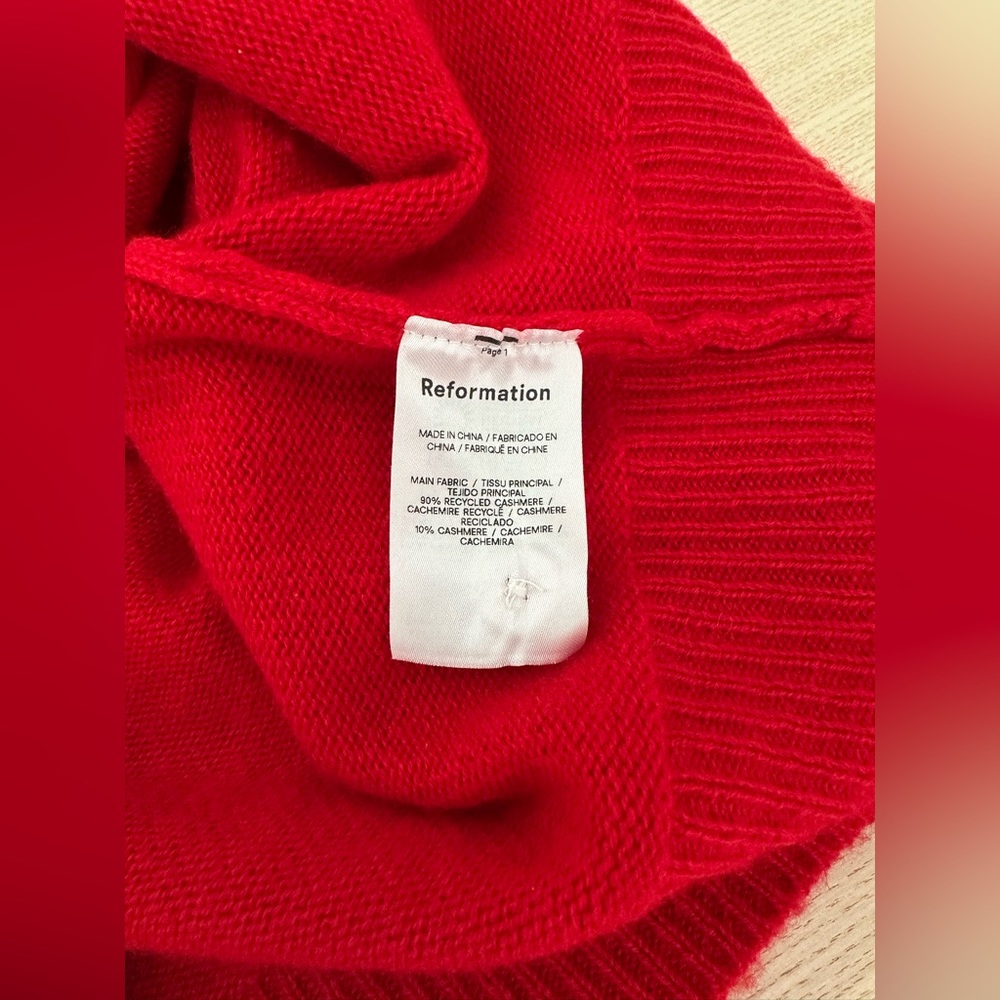 Reformation Millie Cashmere Off The Shoulder Cardigan Red - Size L - Picture 8 of 8